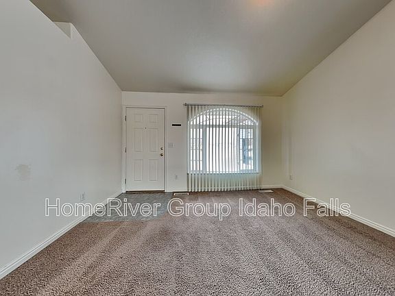 2nd image of 3676 Briar Creek Ln