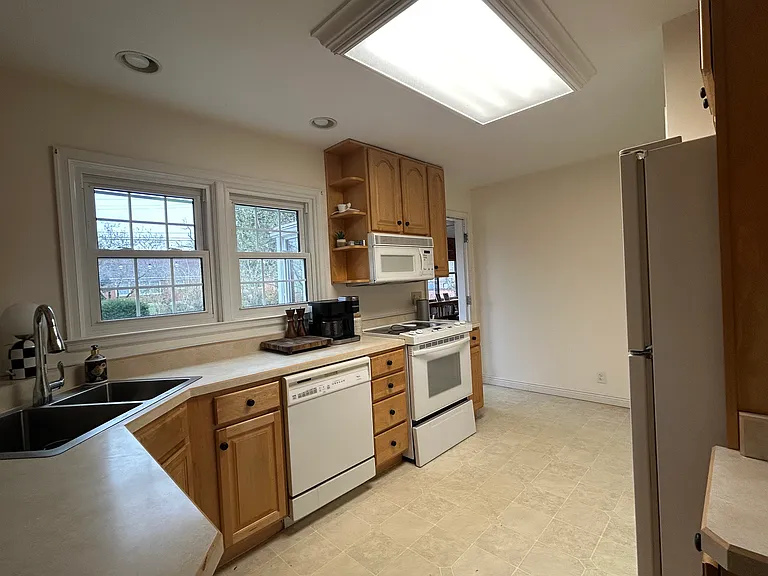 21 Schneider Dr — Photo 15