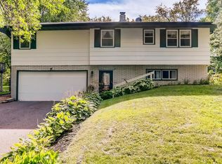 6269 Yucca Ln N, Maple Grove, MN 55311