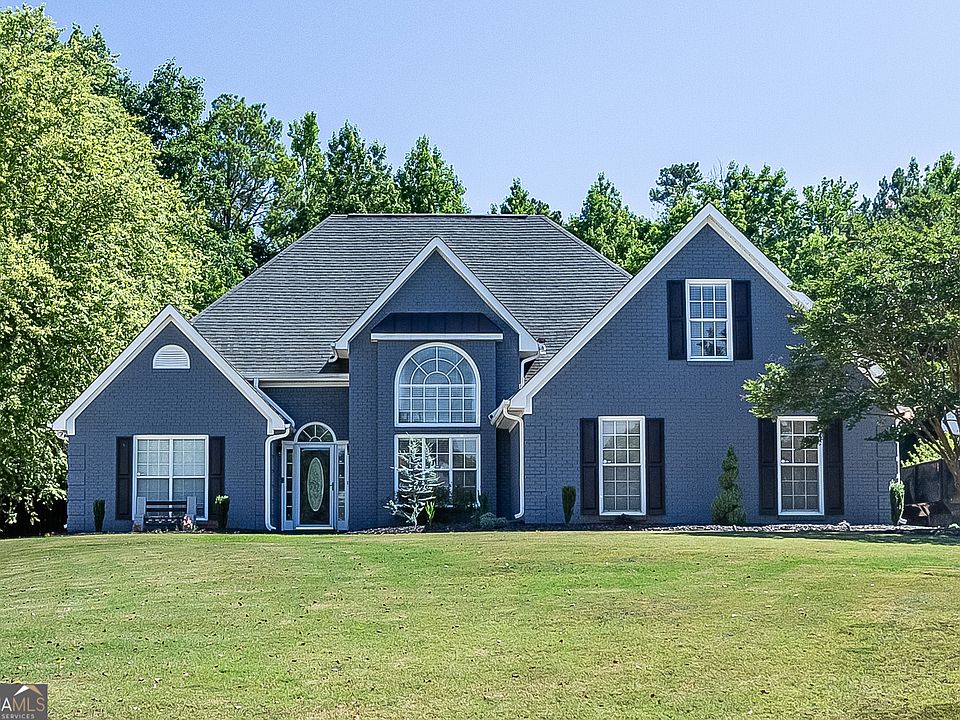 1st image of 320 Brook Hollow Dr