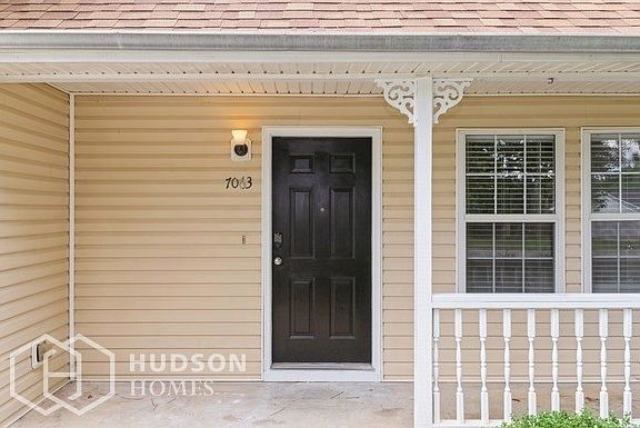 3rd image of 7063 Stoneridge Dr