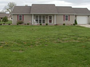 15990 N Arford Ln, Marshall, IL 62441