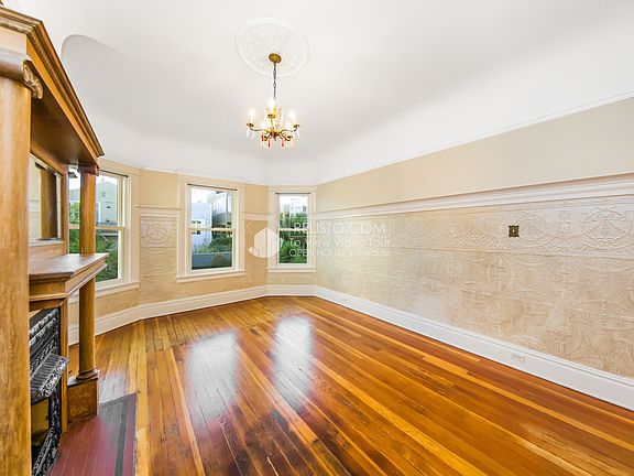 4th image of 1563 McAllister St