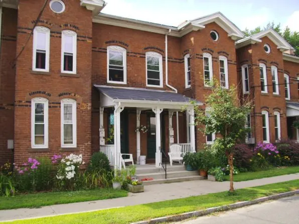 18 Graves Ave #A, Northampton, MA 01060