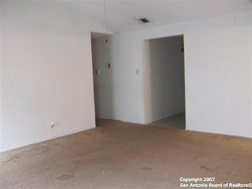 5th image of 1211 GEN BRAGG DR