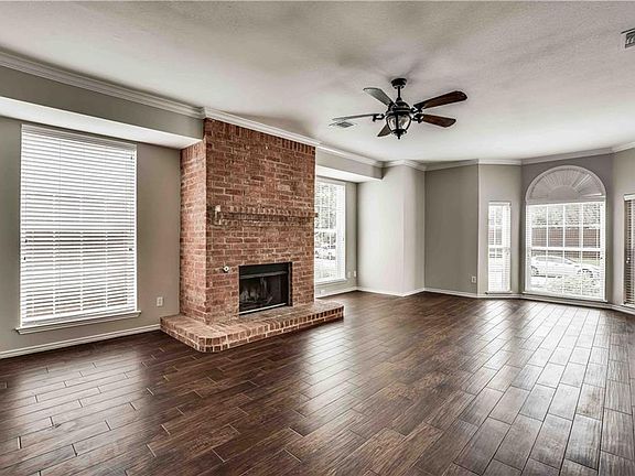 3rd image of 2220 Cross Timber Dr