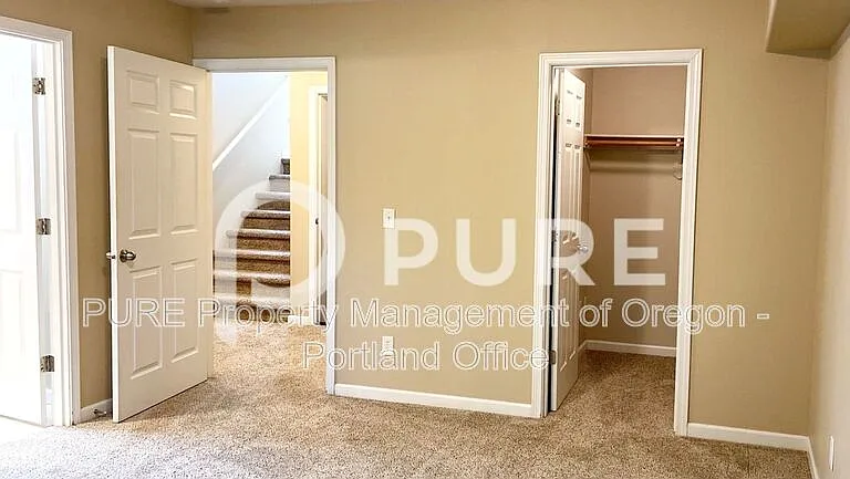 2806 Raymond St — Photo 10