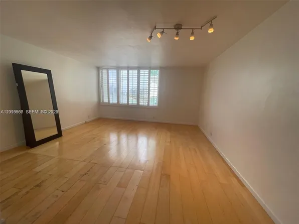 1000 West Ave APT 1122, Miami Beach, FL 33139