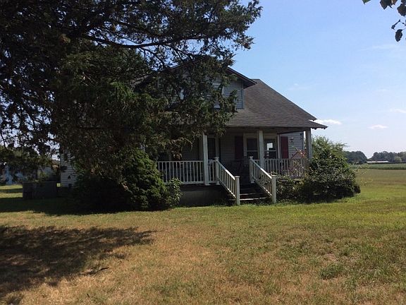 3rd image of 18475 Blue Bird Ln