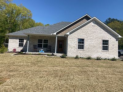 1st image of 251 Napier Ln
