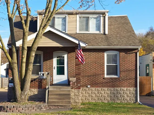 3224 Woodson Rd, Saint Louis, MO 63114