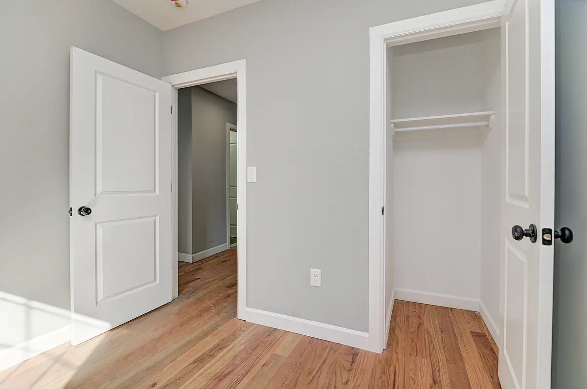 Building Photo - 52 Yonkers Ave #2