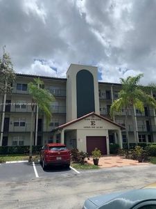 12900 SW 13th St APT 304E, Pembroke Pines, FL, 33027