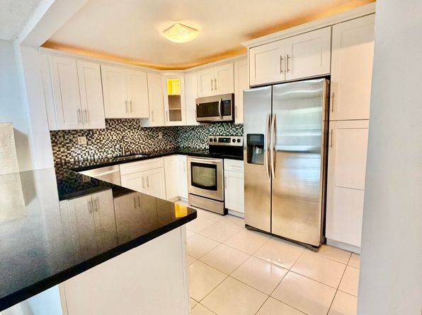 4159 NW 90th Ave APT 204