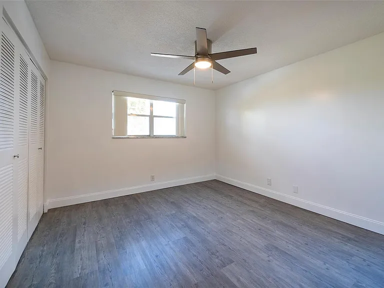 6100 NW 44th St #302 — Photo 20
