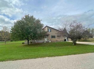 1672 Hampton Dr, Gladwin, MI 48624