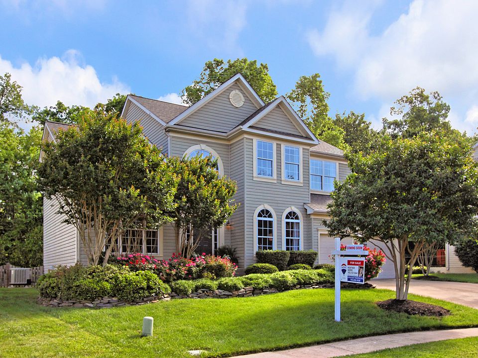 1st image of 44284 Fawngrove Ct
