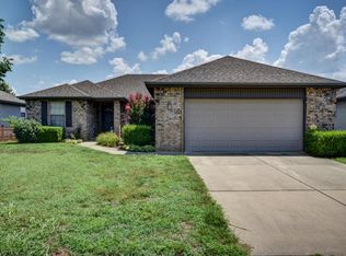 424 S Casa Grande Ave, Springfield, MO 65802