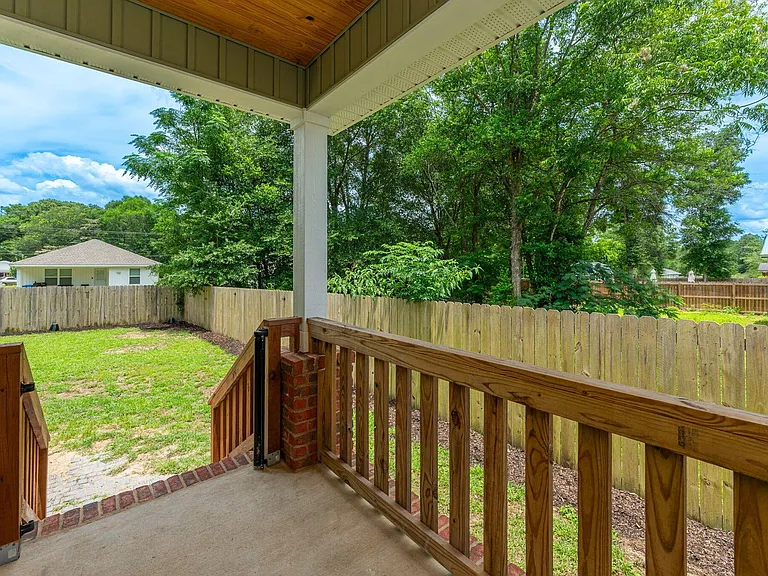3168 Maple St — Photo 18