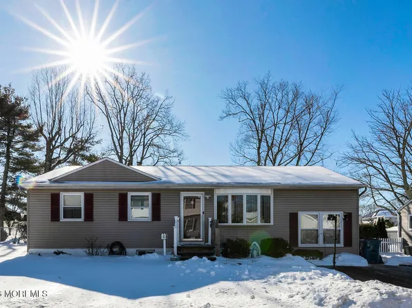 4 Clark Drive, Hazlet, NJ 07730