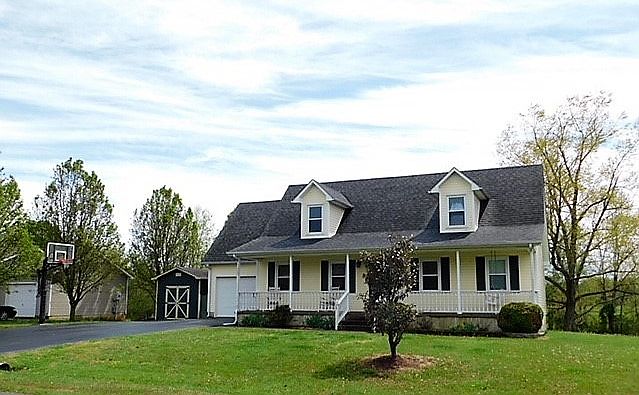 1st image of 119 Phelps Ct
