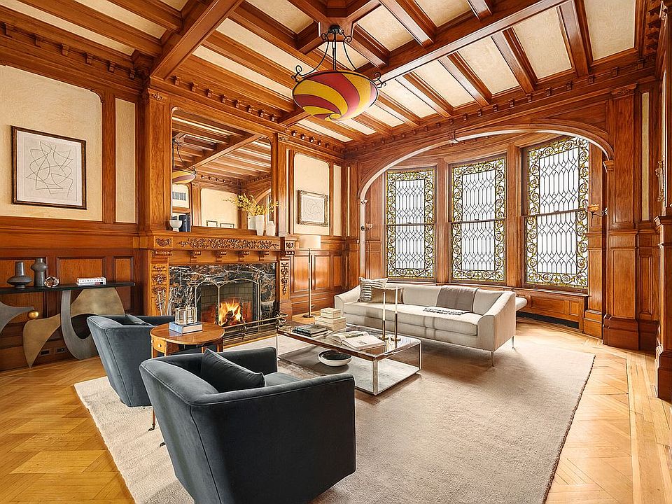 1st image of 41 Riverside Dr