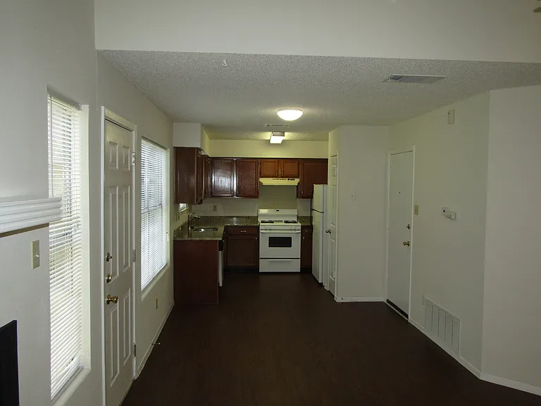 10609 Archdale Dr — Photo 5