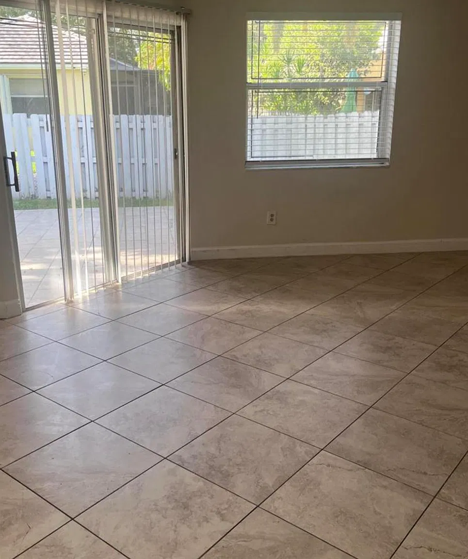 4 bed, 2.0 bath, $3,500 — Photo 4