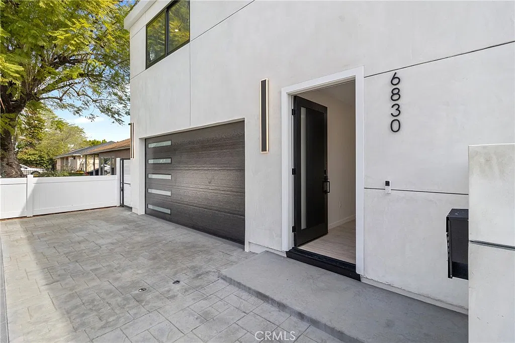 5 bed, 6.0 bath, 3010 sqft, $6,750 — Photo 4