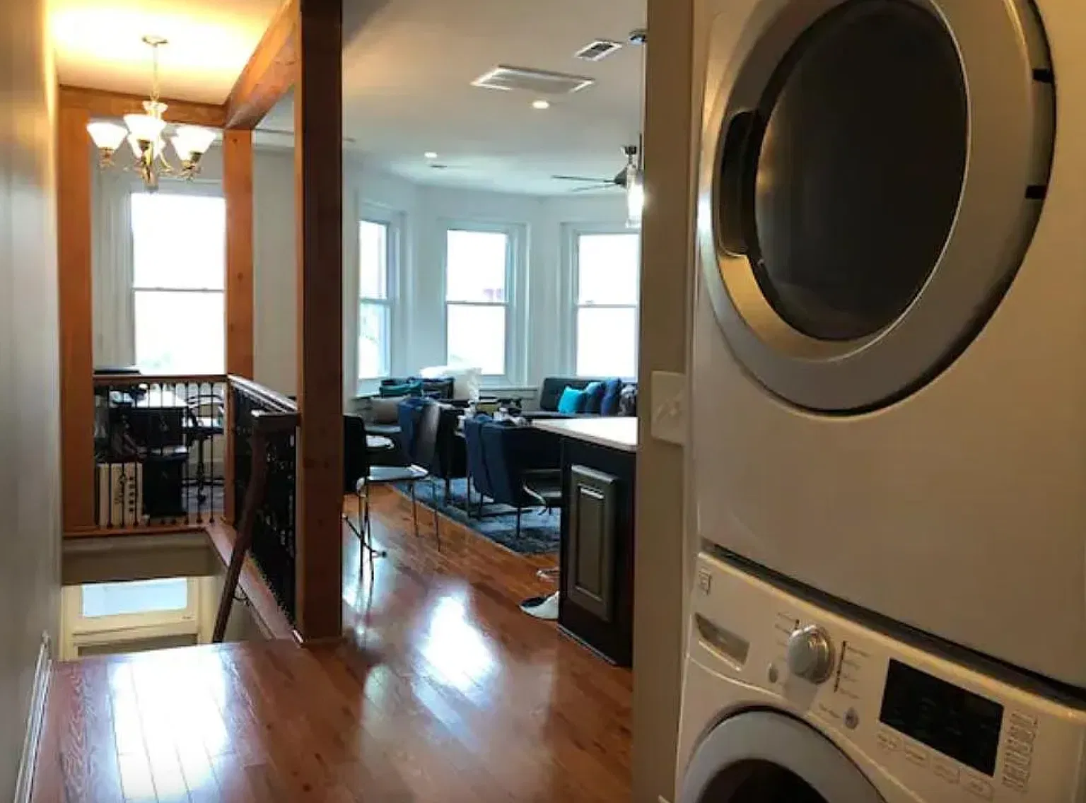 2 bed, 1128 sqft, $2,890 — Photo 3