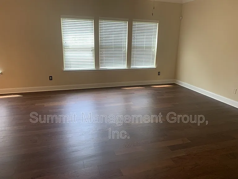 4991 Jack Dr — Photo 3