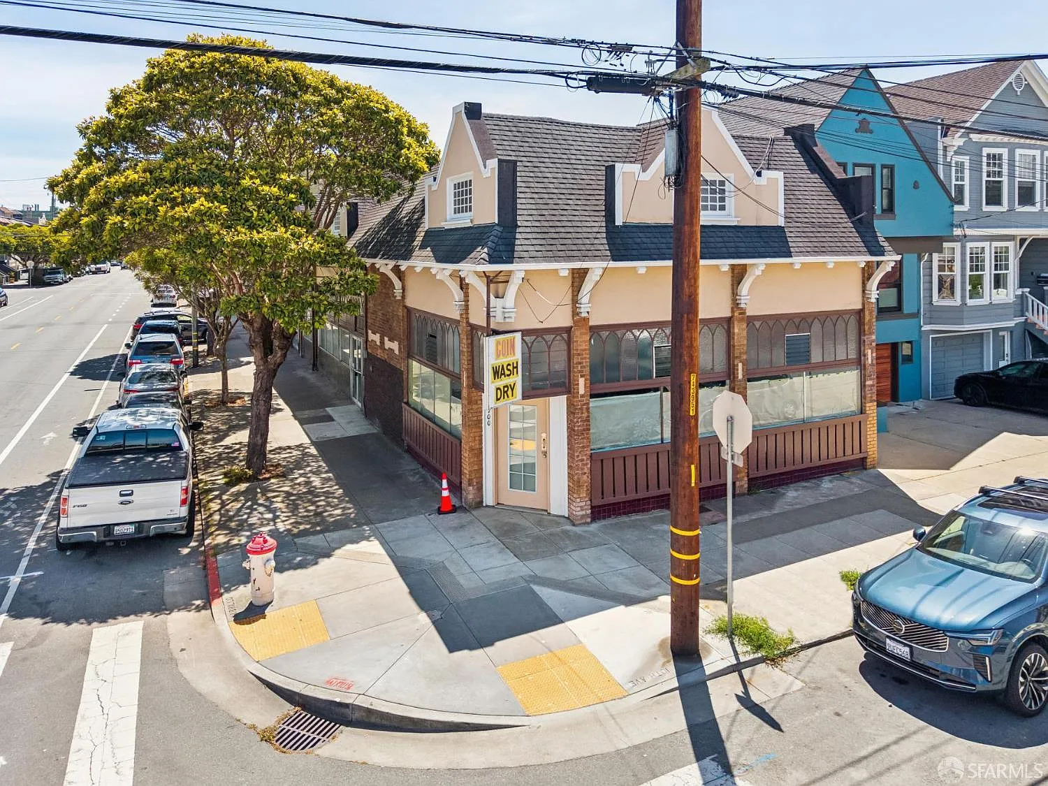 700 10th Ave - Photo 5