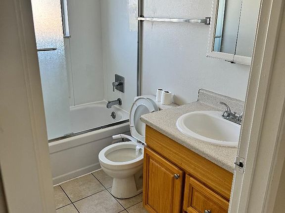 3rd image of 22766 Vermont St APT 106