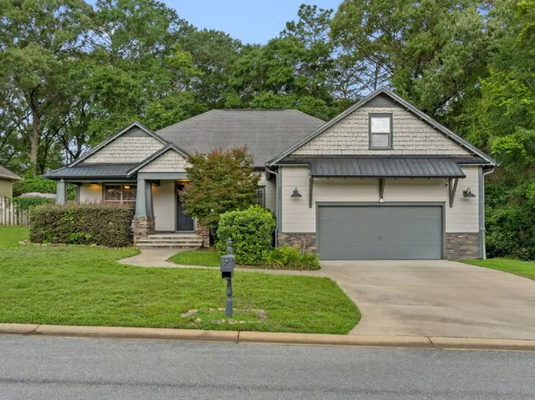 6008 Trestle St, Crestview, FL 32536