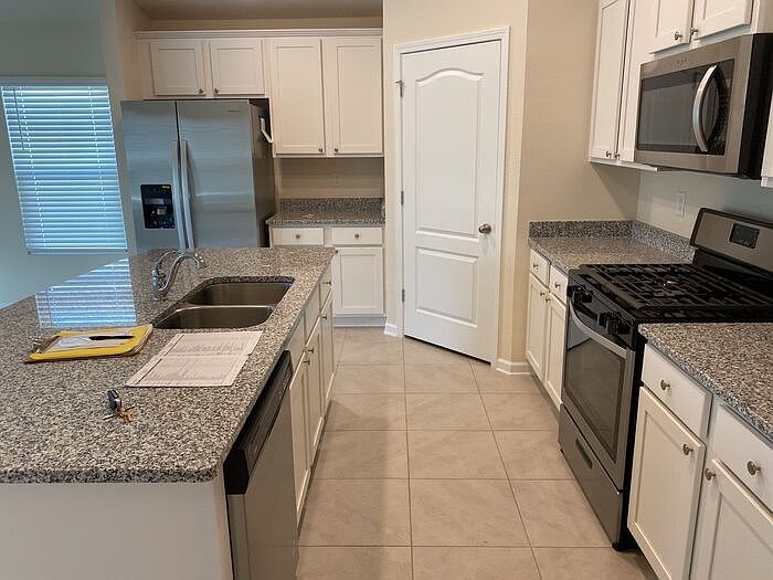2nd image of 75129 Nassau Station Way