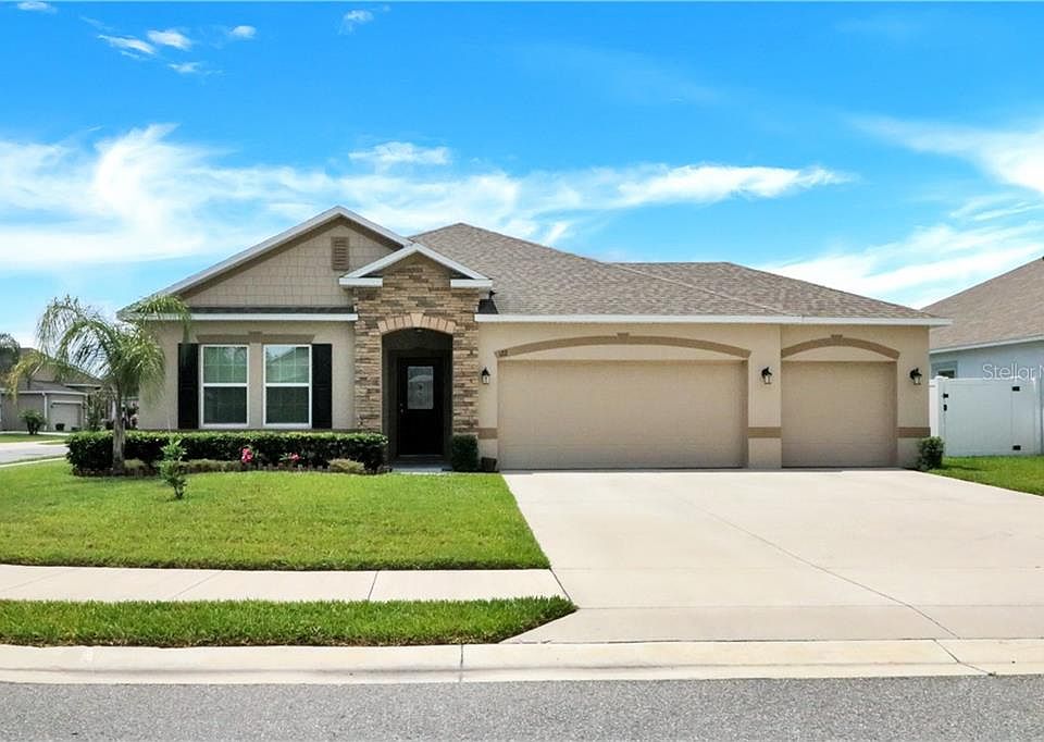 1st image of 122 Cambria Grove Cir