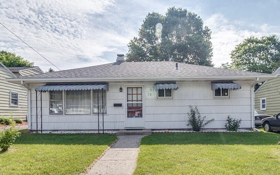 1st image of 79 Cedar Ave S
