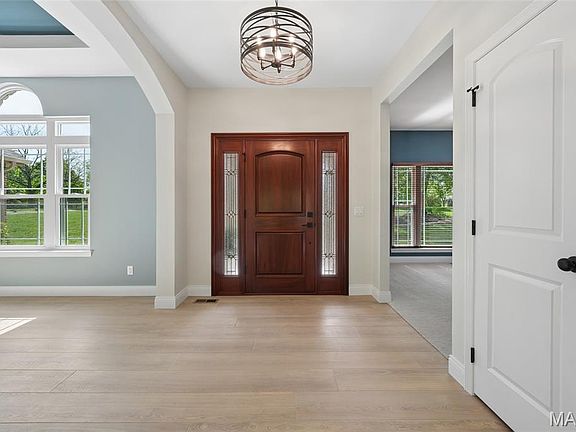 4th image of 31 Brinnington Dr