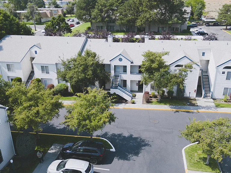 2433 George Washington Way — Photo 5