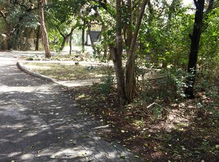 106 Fawn Dr, Shavano Park, TX 78231