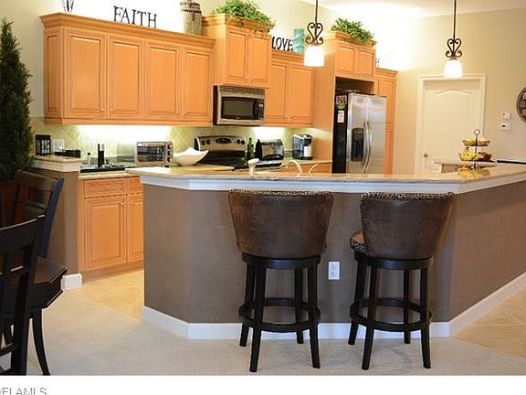 5th image of 8565 Via Garibaldi Cir Unit 201