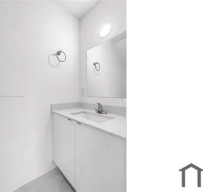634 SW 7th St — Photo 10