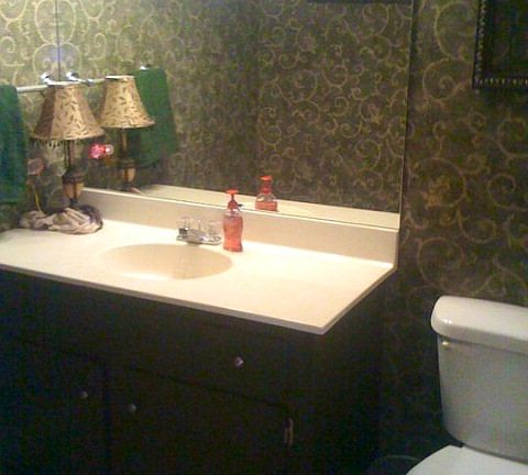1/2 Bath
