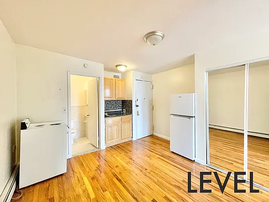 Rented by Level Group | media 20