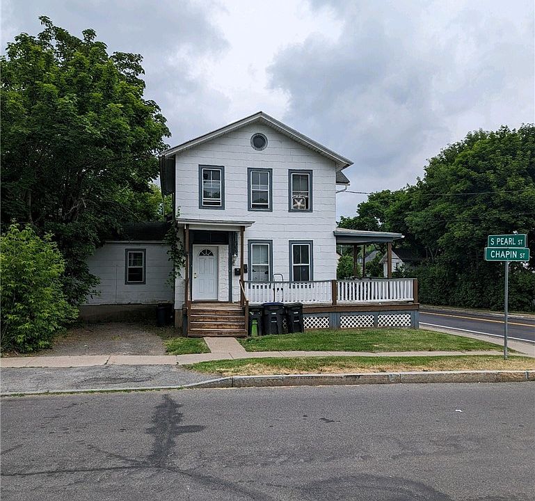 1st image of 200 Chapin St