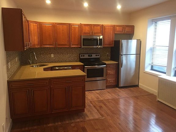 3rd image of 4529 42nd St APT 1E