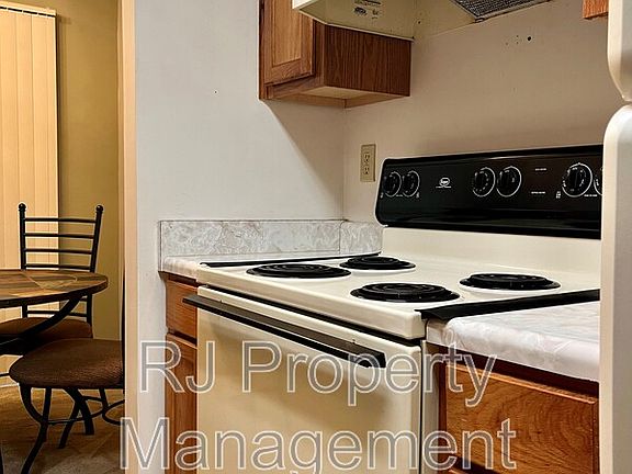 4th image of 5656 Encino Cv APT 2