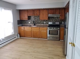 372 Ocean Ave, Jersey City, NJ 07305