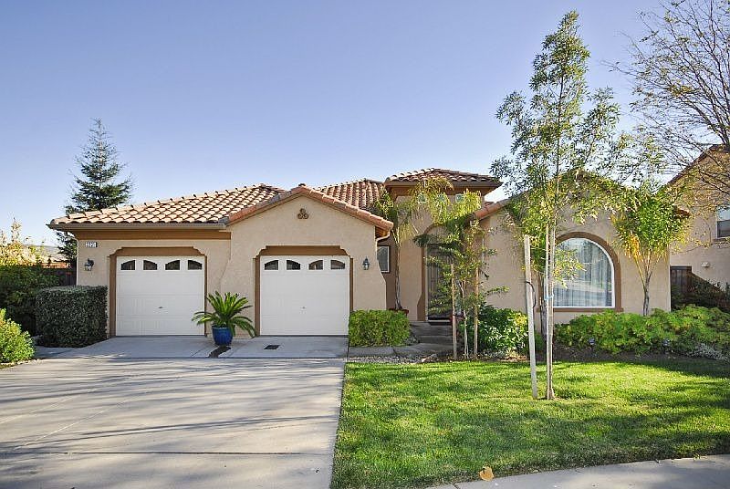 1st image of 3231 Montrose Way