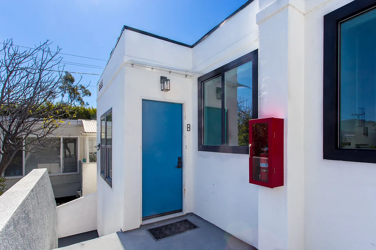 1 bed, $2,900 — Photo 4